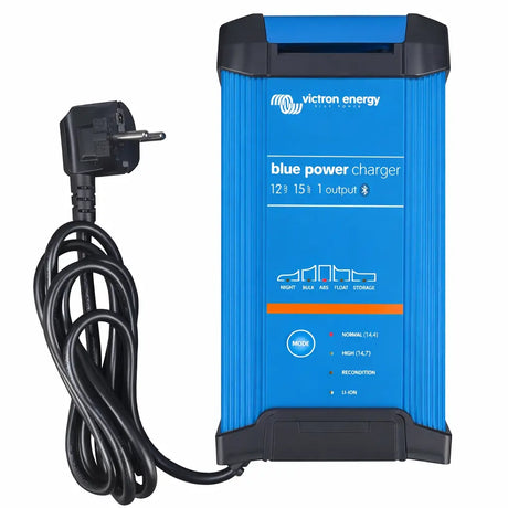 Cargador inteligente 12V de 15A con Bluetooth de Victron Energy ideal para campers y furgonetas profesionales